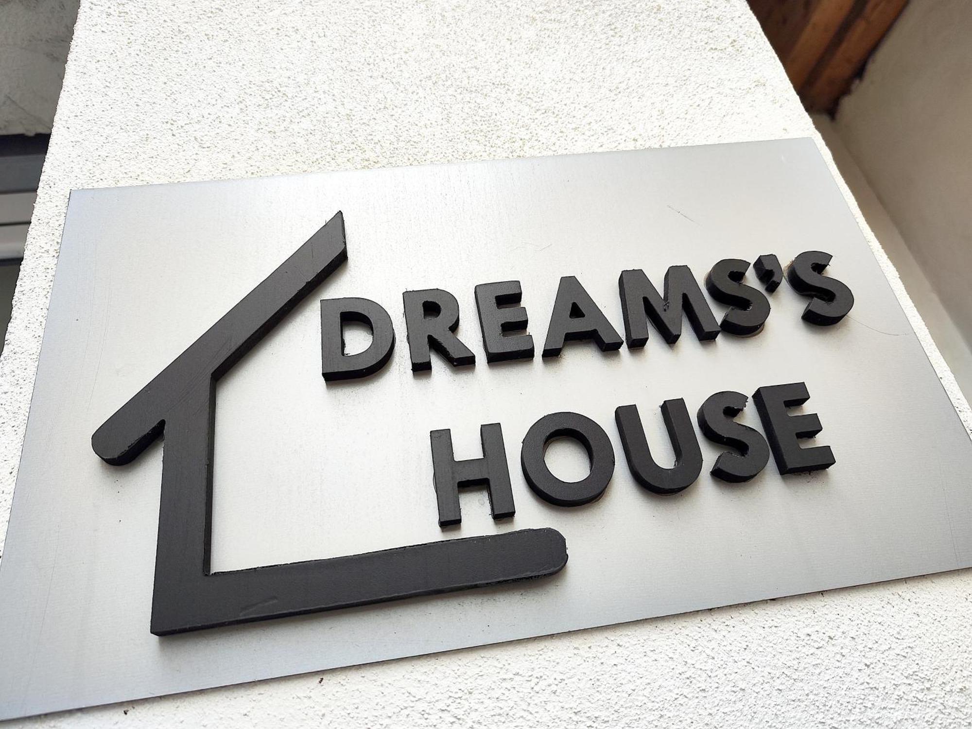 Dreams'S House Apartment CTA Exterior photo